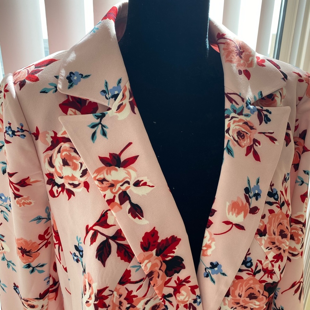 Floral Crepe Blazer
